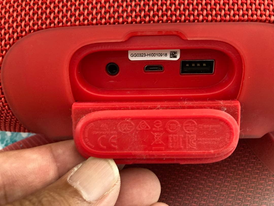 JBL CHARGE3 ワイヤレススピーカー 本体　付属品　箱あり