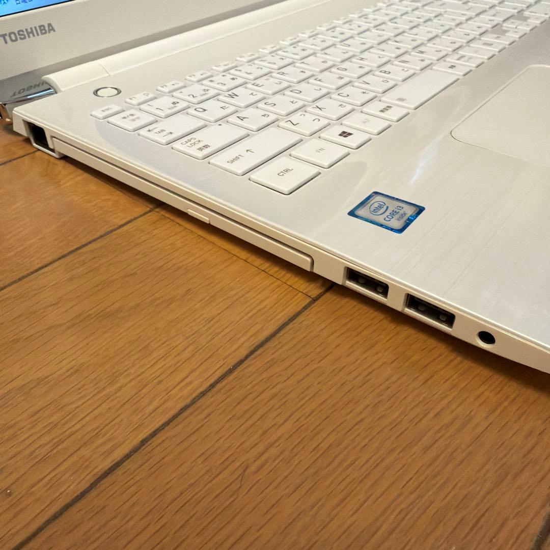 美品 東芝Dynabook EX/45AW Core i3-6100UWin11