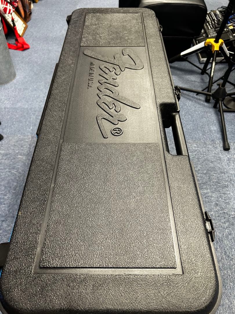 ★Fender USA　樹脂製ギターハードケース★機種不明／ジャンク扱い