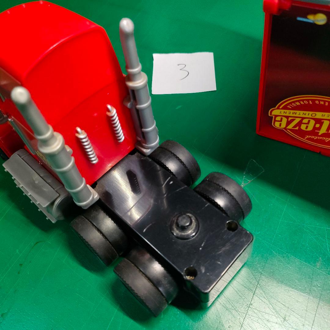 たくさんのせよう！大きなマック　トレーラー　カーズ　トミカ　タカラトミー　3