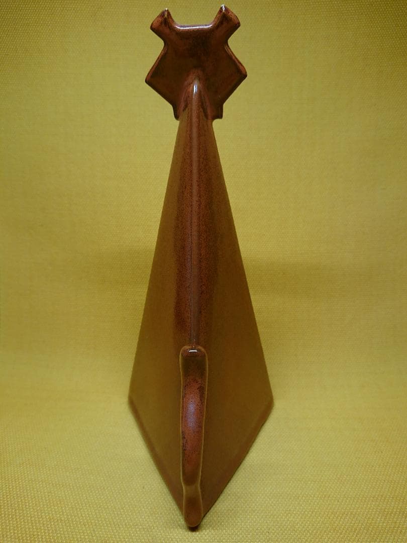 トラ　虎　陶器　オブジェ　置物　インテリア　工芸品　美術品　A1716