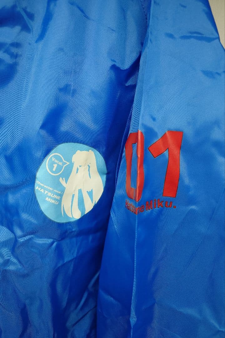 未開封10年前製造のキャラTシャツなどの出品 1着は開封済未着用おまけで付けます