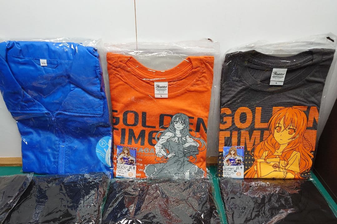 未開封10年前製造のキャラTシャツなどの出品 1着は開封済未着用おまけで付けます