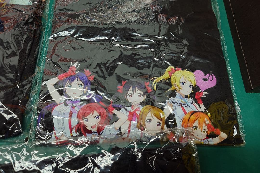 未開封10年前製造のキャラTシャツなどの出品 1着は開封済未着用おまけで付けます