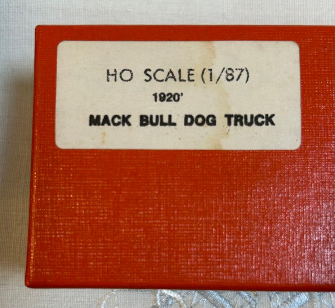 杉山模型　1920 MACK BULL DOG TRUCK 1/87