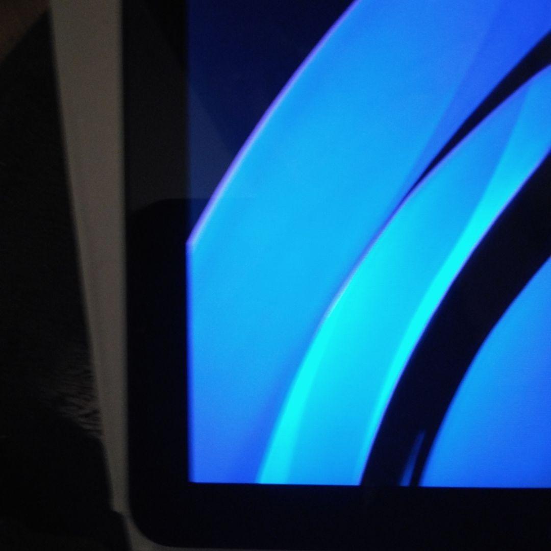 ストレージ64g メモリ4g　LAVIE Tab 10FHD3 Android