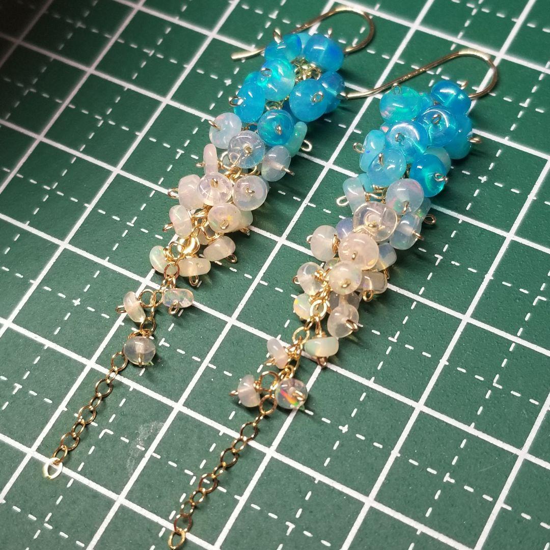 14kgf海カラーオパールサイズ&カラーグラデーションピアス