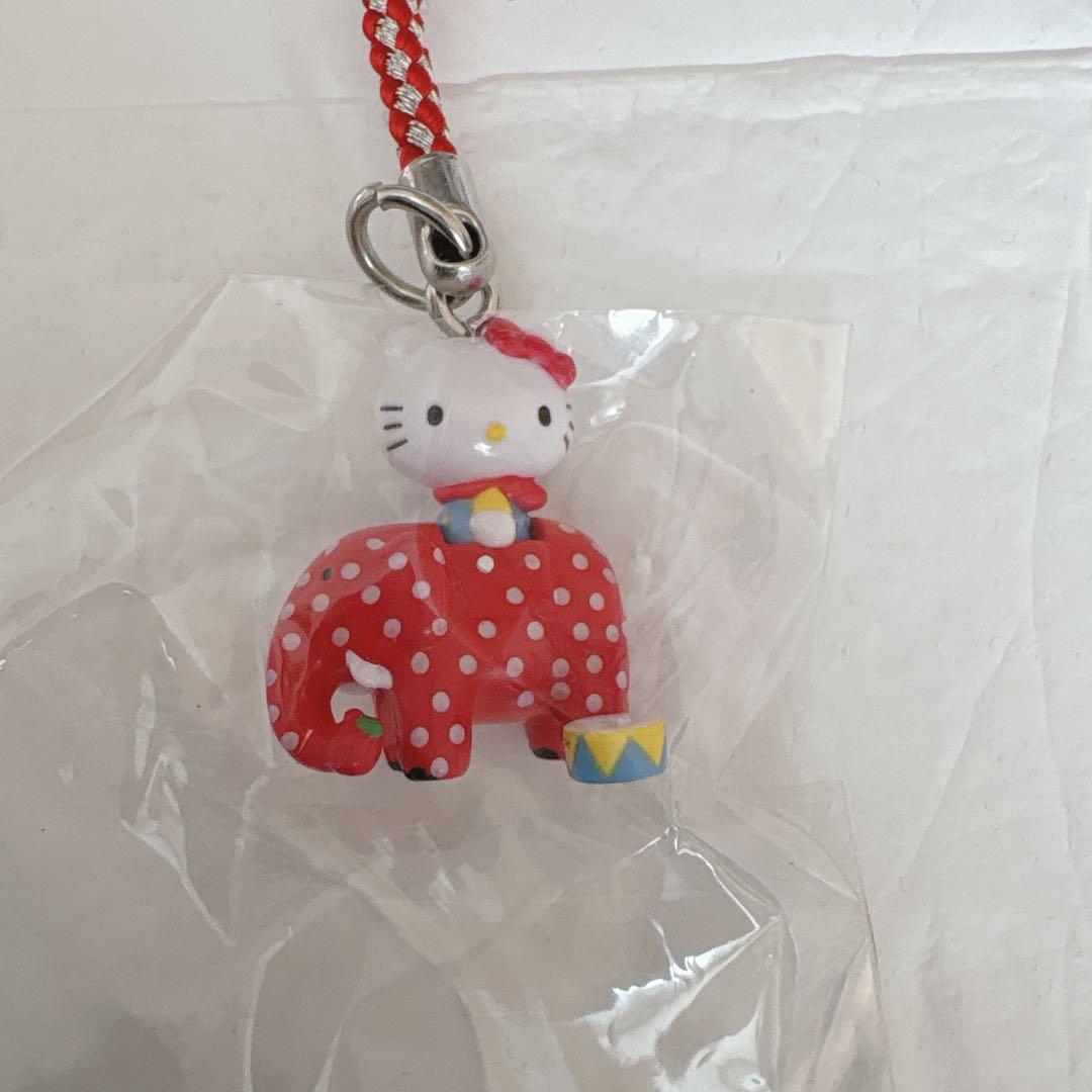 へ*可様 【希少品】ご当地 キティ ゾウ 水玉 赤 ストラップ 根付け 象
