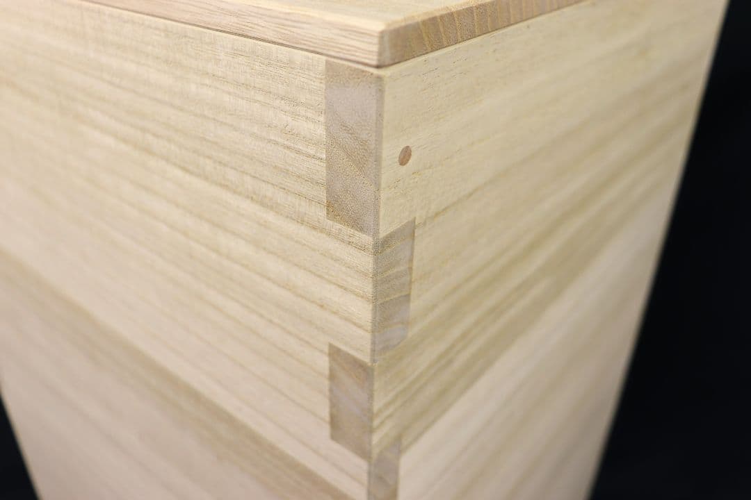 ねね【新米の美味しさ長続き】最高峰の米びつ　30キロ用