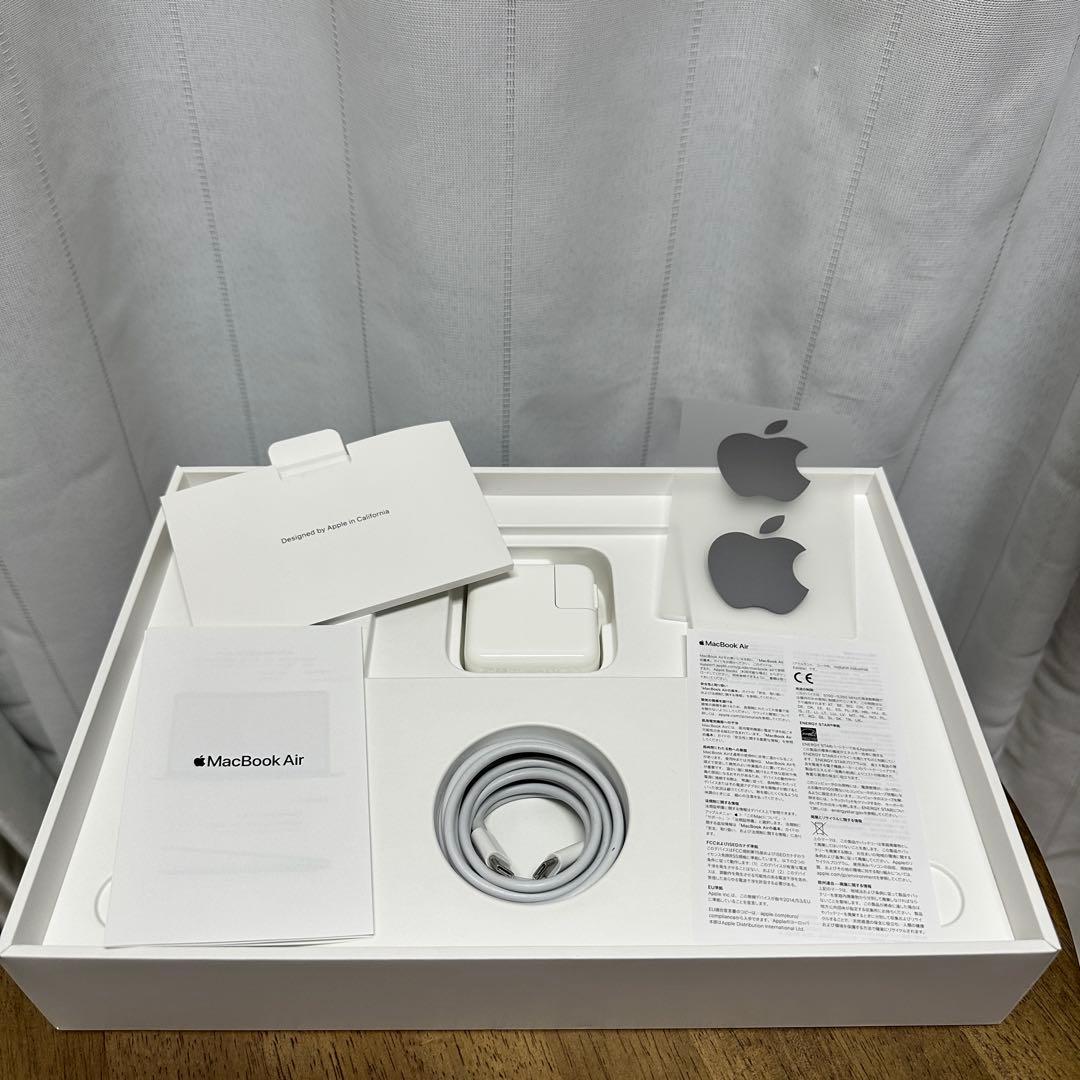美品:MacBookAir M1 16GB 1TB 充放電105回 BAT93％