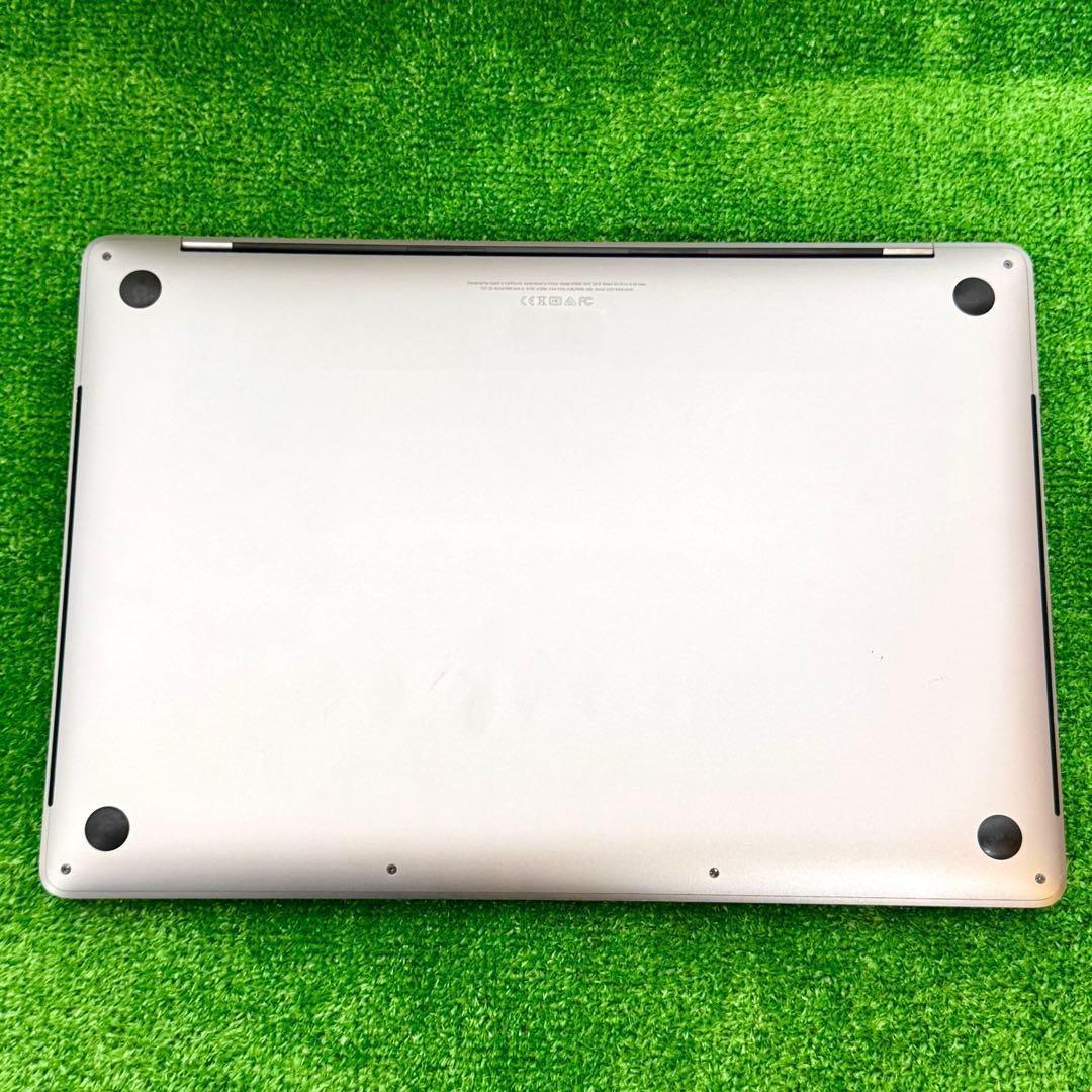 【極美品】MacBook Pro i7 32GB SSD256GB ノートPC