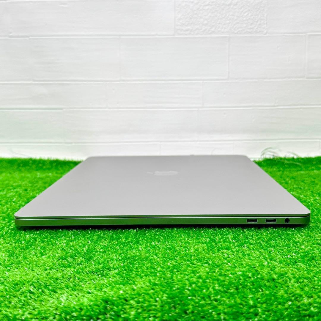 【極美品】MacBook Pro i7 32GB SSD256GB ノートPC