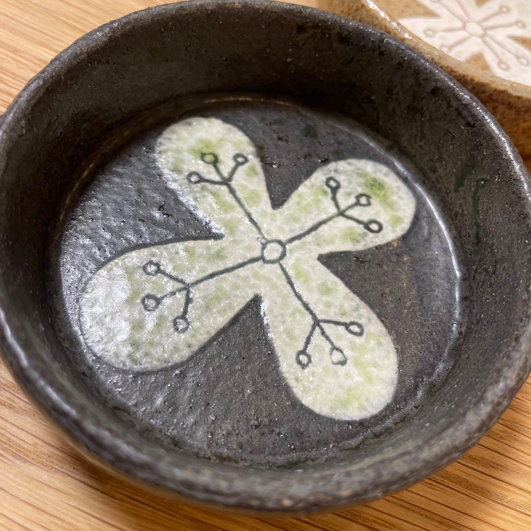【北川タケシ】小丸皿　作家のうつわ　美品　花絵柄　2枚セット