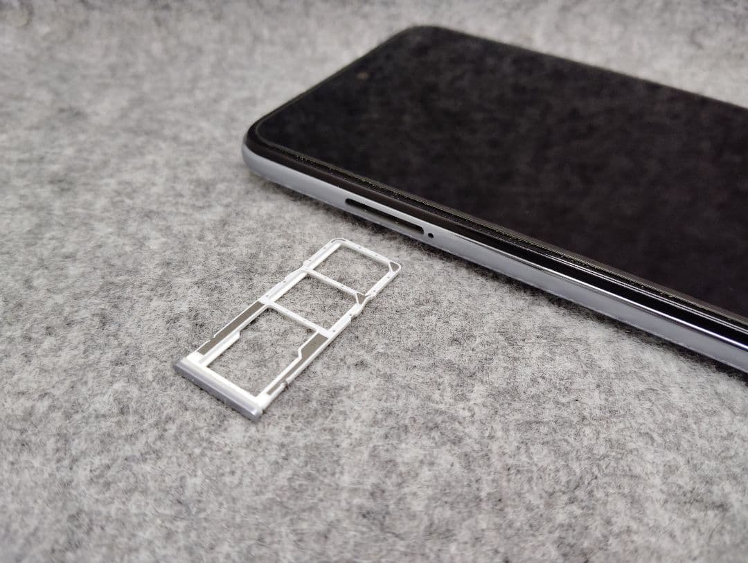 Xiaomi Redmi Note 9S 128GB SIMフリー