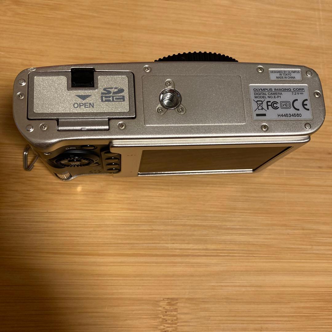 OLYMPUS PEN E-P1（ミラーレス一眼）