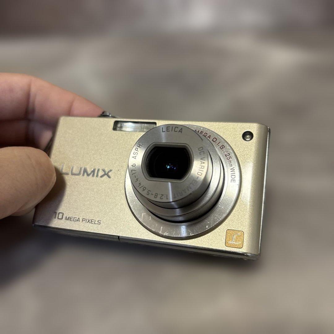 【極上品・完動品】Panasonic LUMIX FX35 デジタルカメラ