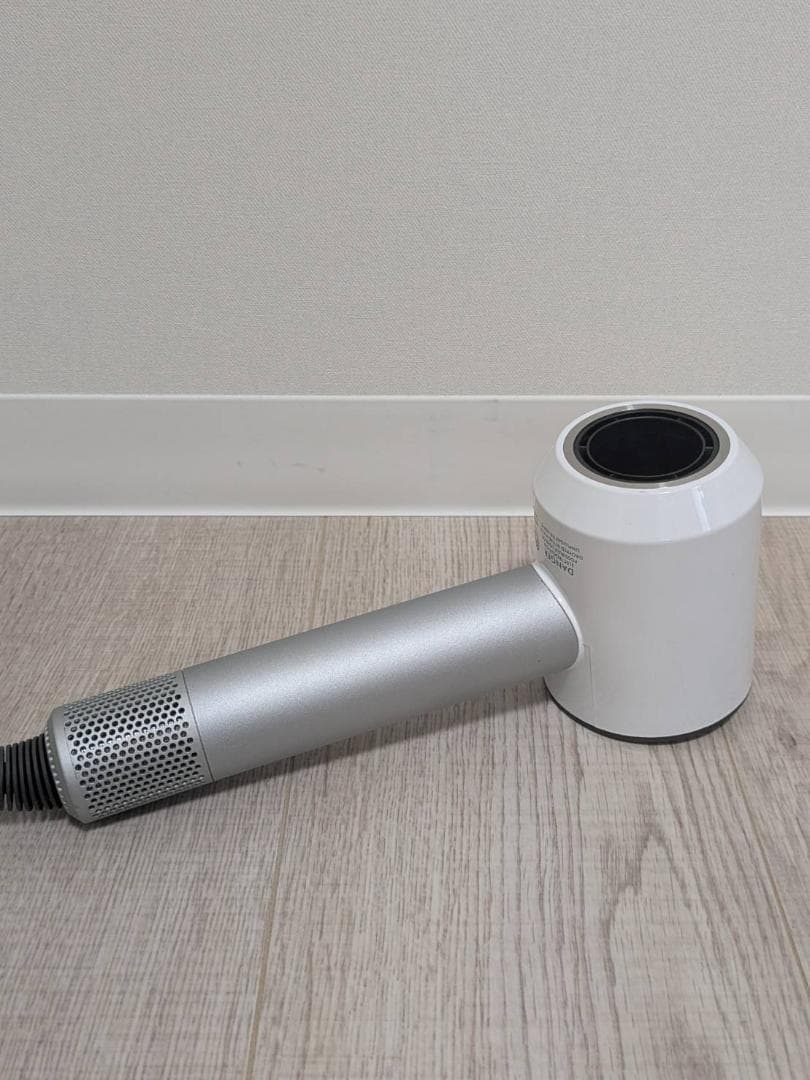 ダイソンドライヤー Dyson HD01