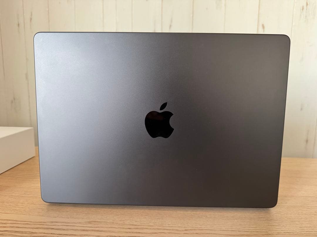 MacBook Pro14インチM4Pro 24GB SSD1TBブラック！！