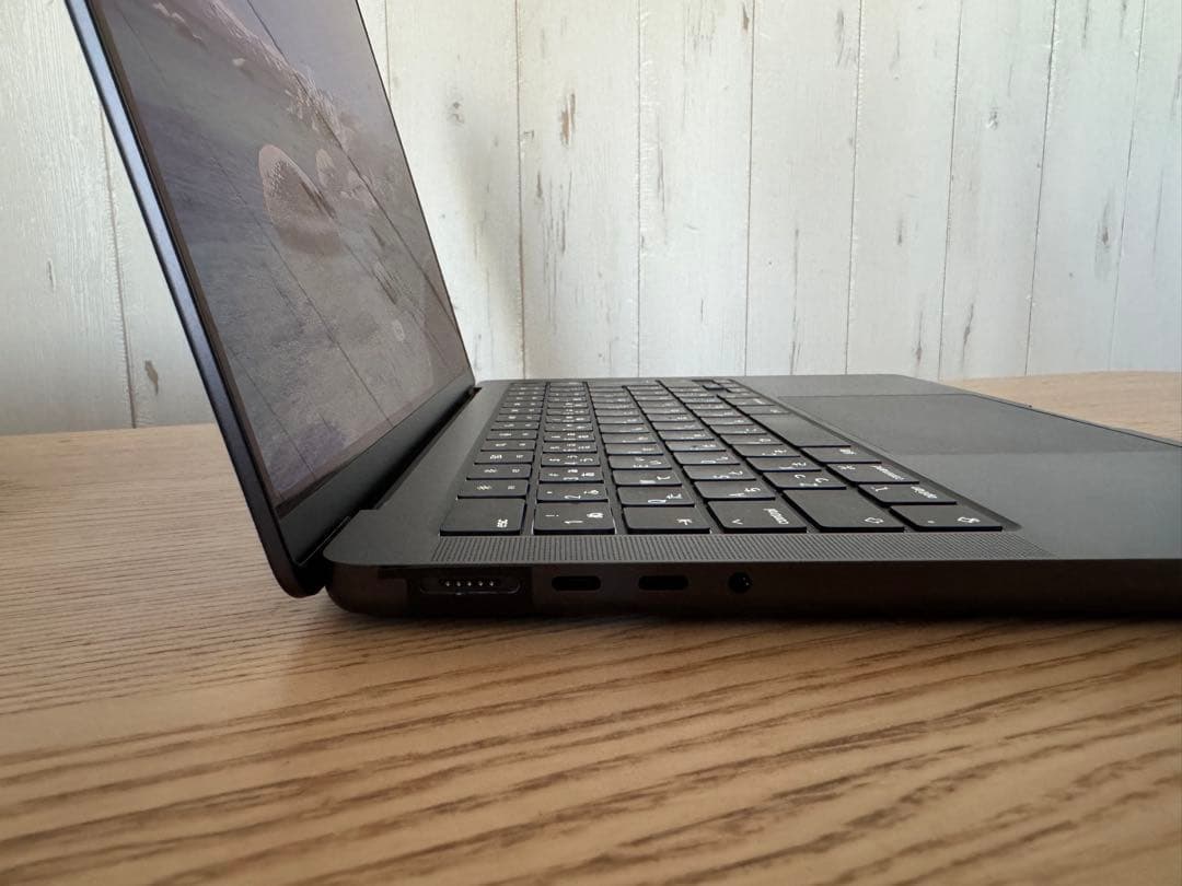 MacBook Pro14インチM4Pro 24GB SSD1TBブラック！！