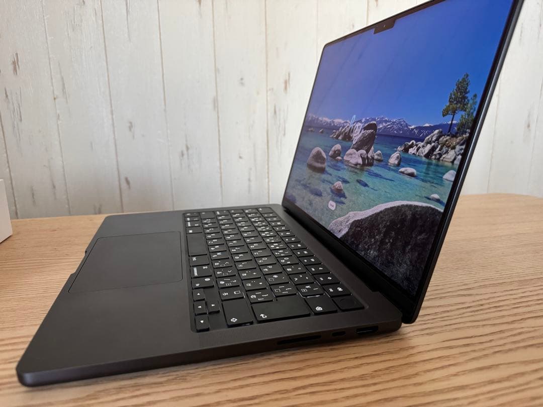 MacBook Pro14インチM4Pro 24GB SSD1TBブラック！！