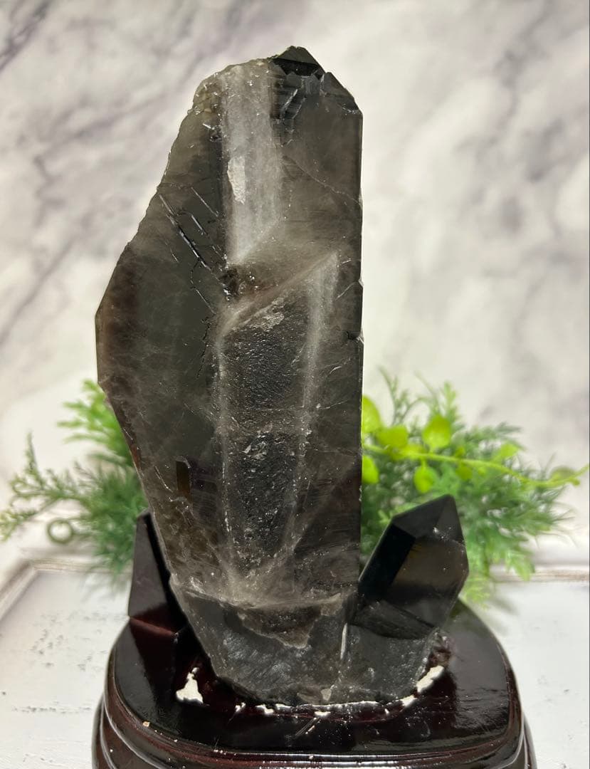 1.5kg ⭐️モリオンクラスター❤︎専用台座 【最強】天然石　浄化　邪鬼　黒水晶⭐️
