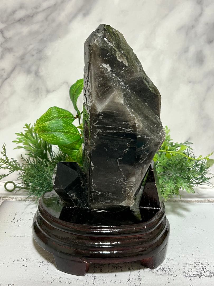 1.5kg ⭐️モリオンクラスター❤︎専用台座 【最強】天然石　浄化　邪鬼　黒水晶⭐️