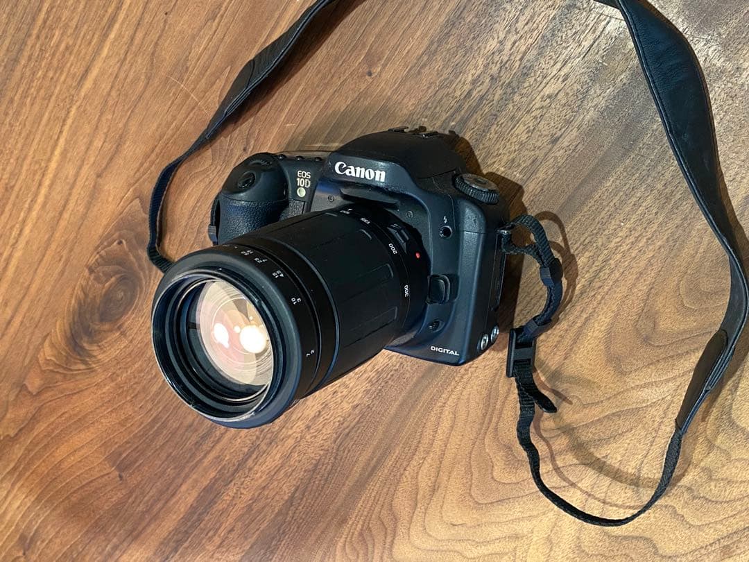 Canon 10D デジタル一眼　タムロン　100-300㍉　レンズ付 動作品