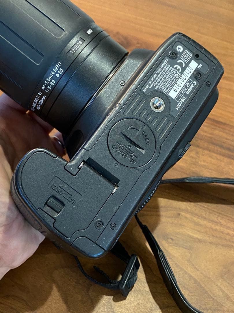 Canon 10D デジタル一眼　タムロン　100-300㍉　レンズ付 動作品