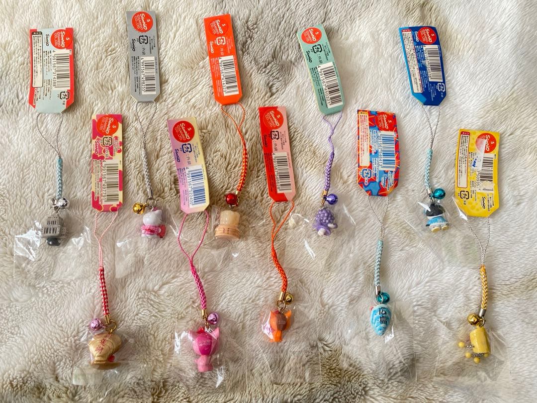【未開封】ハローキティ　ご当地ストラップ　10点セット