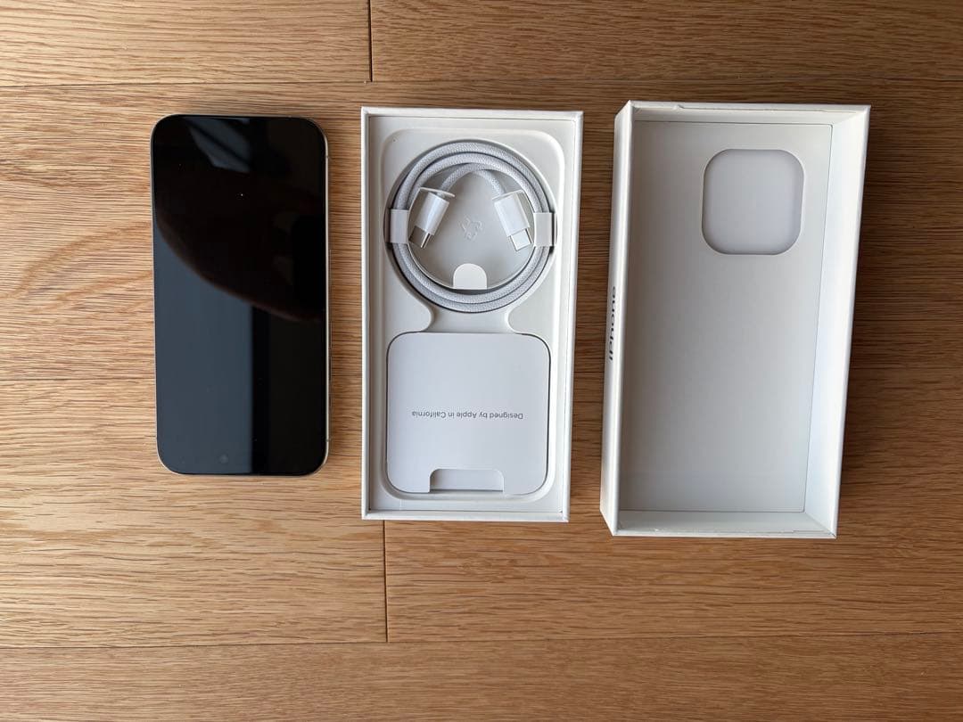 iPhone 15 Pro 256GB　ナチュラルチタニウム