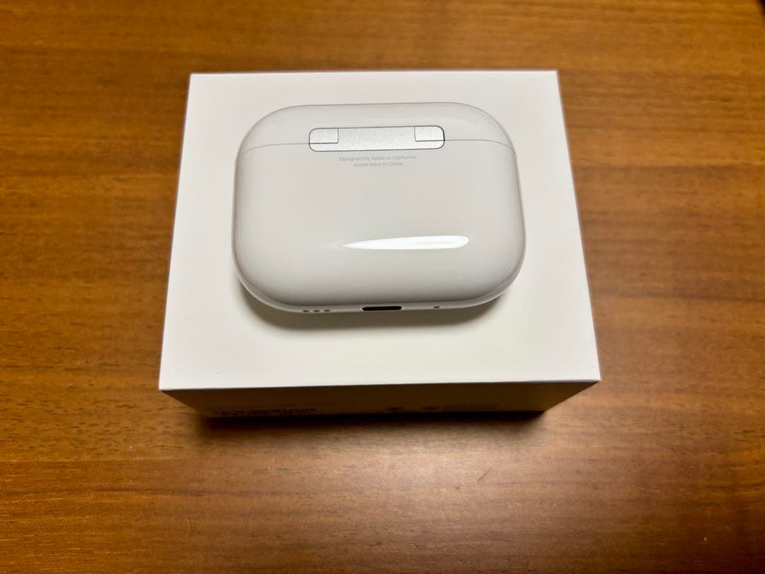 Apple AirPods Pro 第3世代　充電ケースのみ