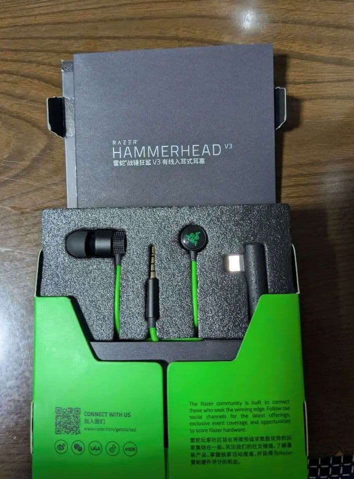 イヤホン Razer Hammerhead V3