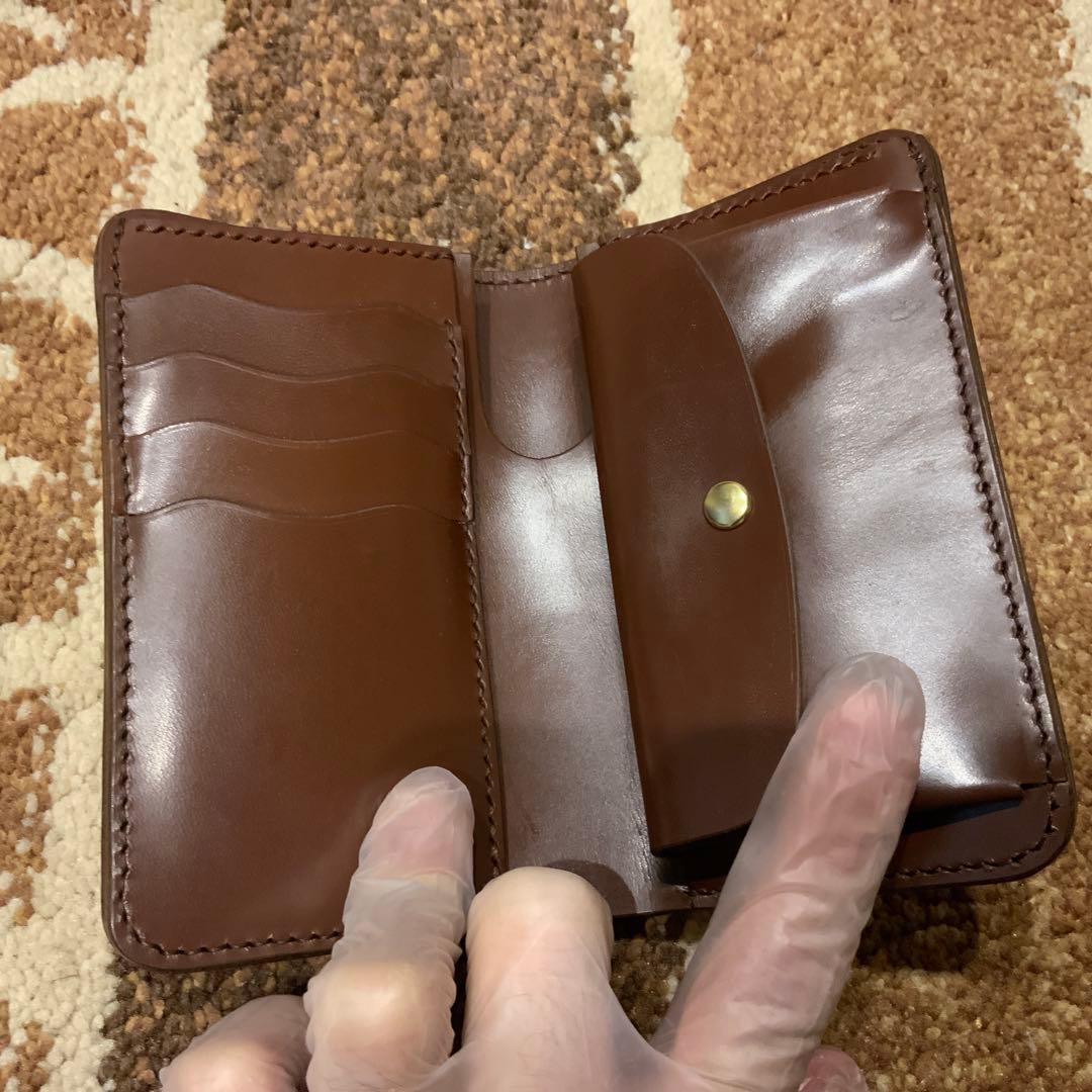未使用 重厚で高級な印象のミドルウォレット 本革 ハンドメイド