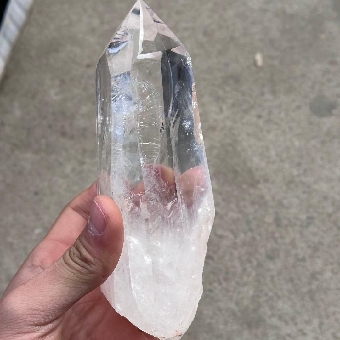 天然石虹あり　水晶のポイント　置物　ご購入前に在庫確認必要G.835