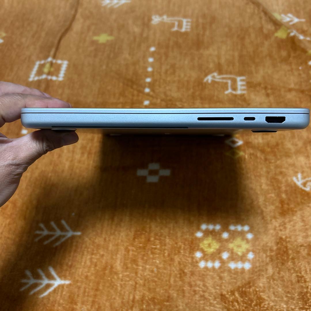 美品快速MacBook Pro 14インチ M1 32GB 16core 1TB