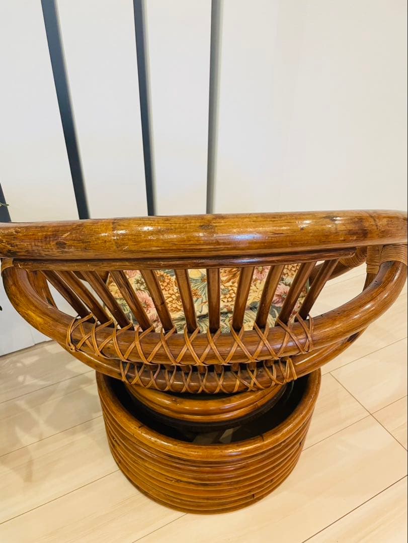 送料込み　ラタン　ロッキングチェア　回転椅子　曲木椅子