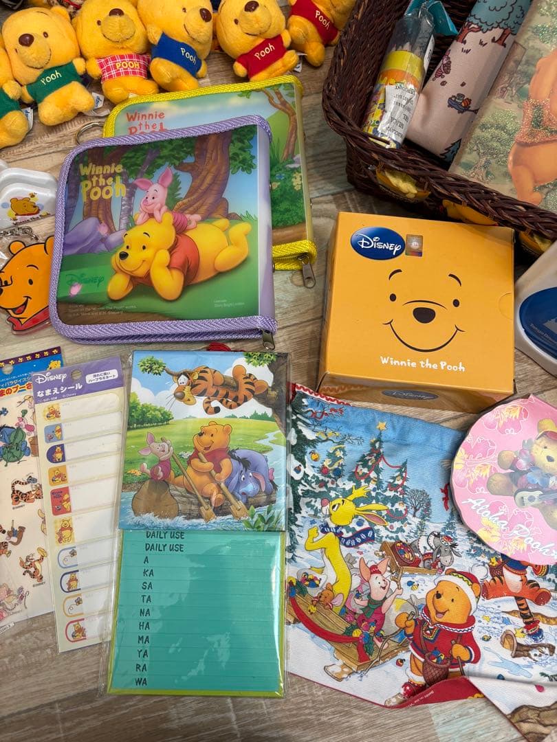 1000円引　プーさん　イーヨー　ディズニー　まとめ売　レア　ぬいぐるみ