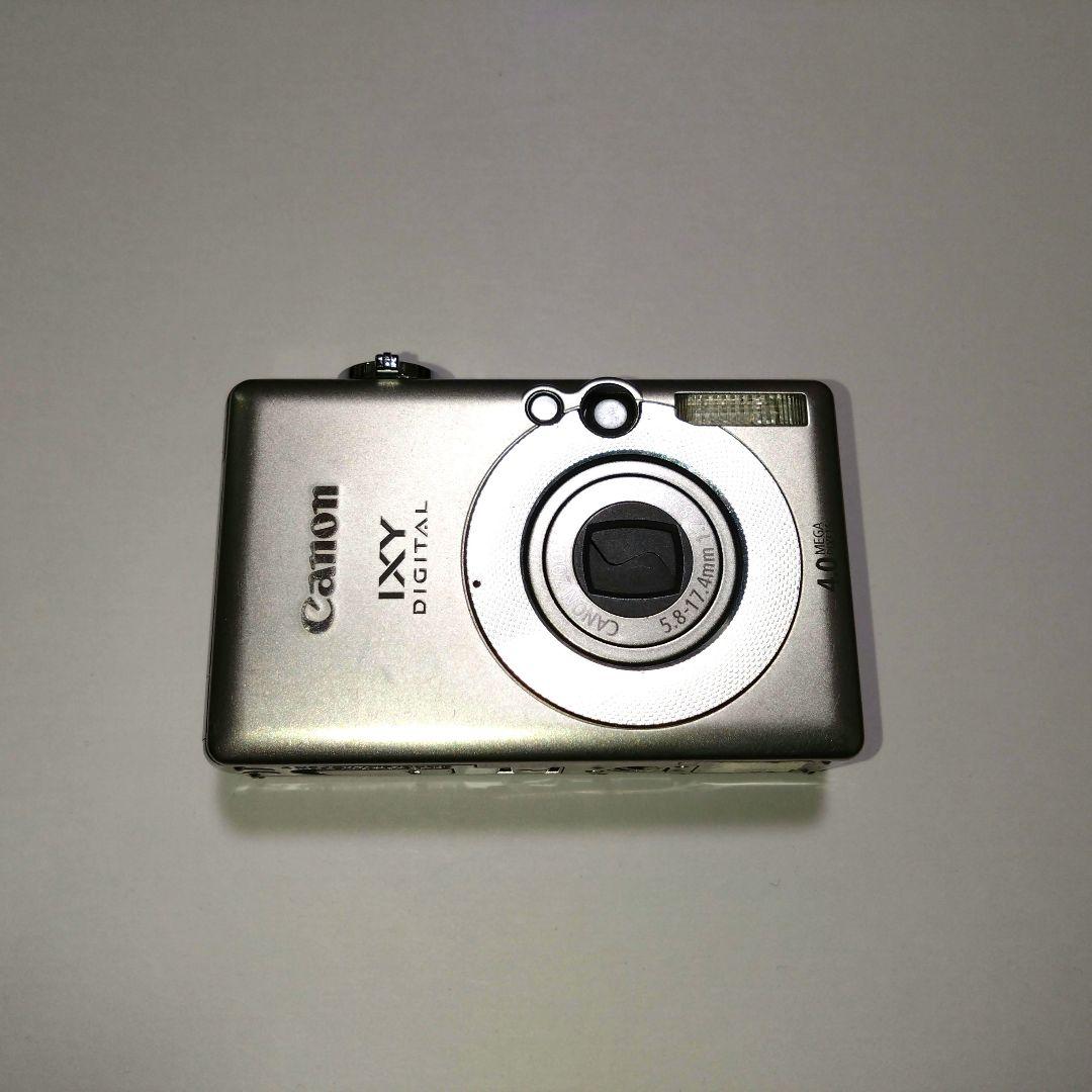 Canon IXY DIGITAL 50 本体と付属品