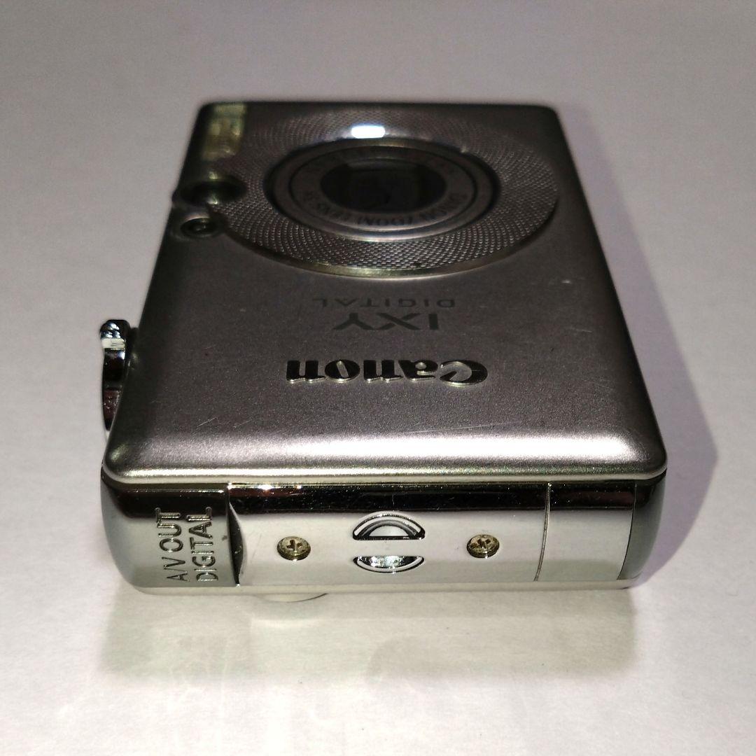 Canon IXY DIGITAL 50 本体と付属品