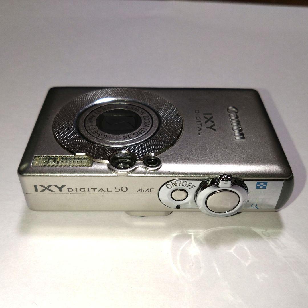 Canon IXY DIGITAL 50 本体と付属品