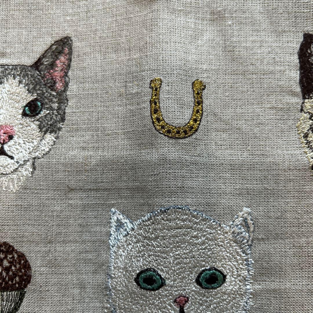 コーラル&タスク　Coral&Tusk ネコのクッションカバー　新品・新作