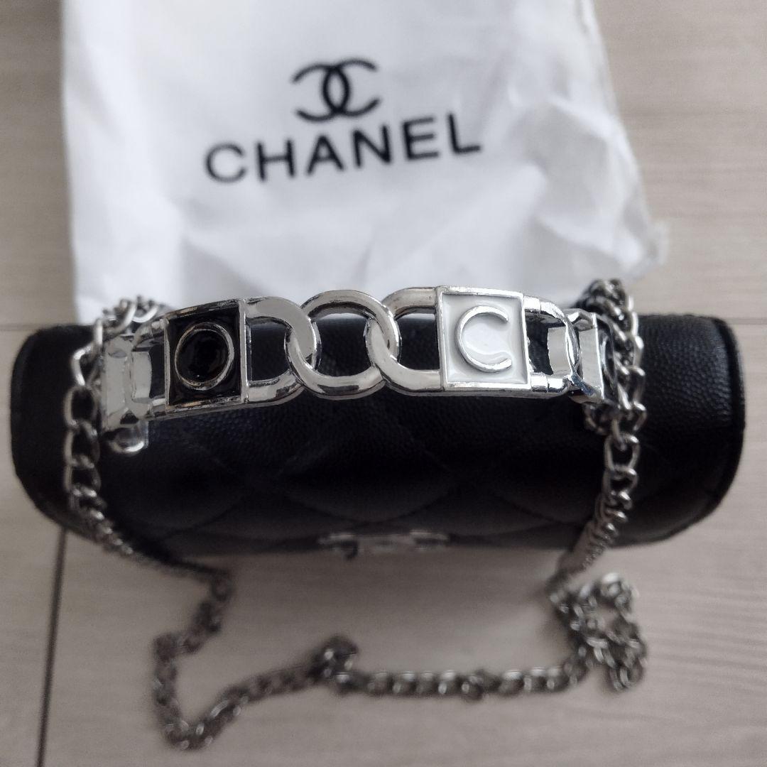 CHANEL シャネル　ノベルティ　 ブラックレザーハンドバッグ