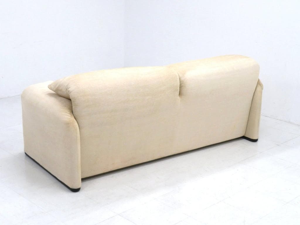 展示品　カッシーナ　マラルンガ　2人掛けソファ　ワイドラブソファ　ラブソファ