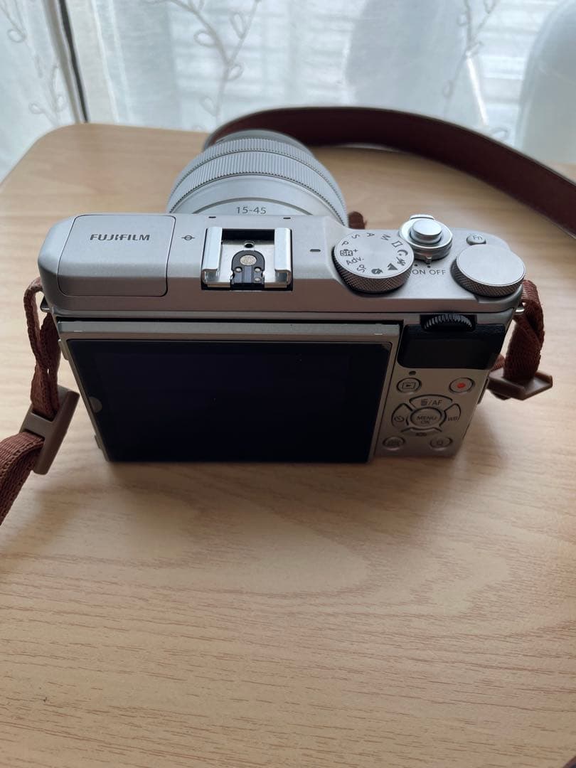 Fujifilm X-A5 ミラーレス一眼 15-45mm