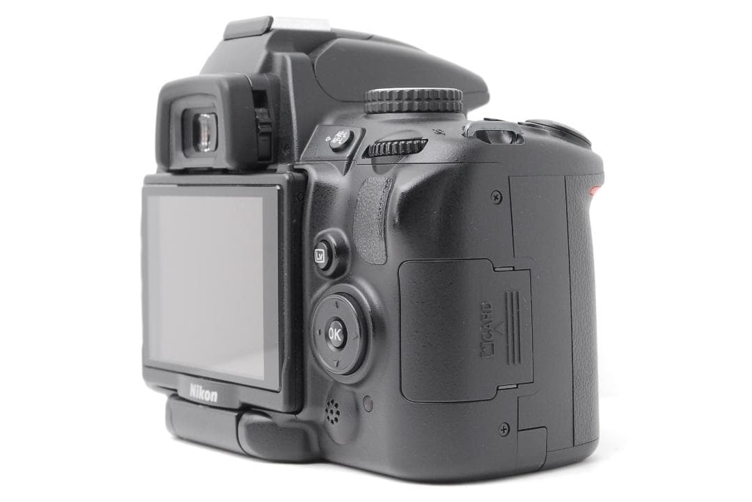 【使用感少なめ　美品】Nikon D5000　スマホ転送　自撮り　動画　簡単撮影