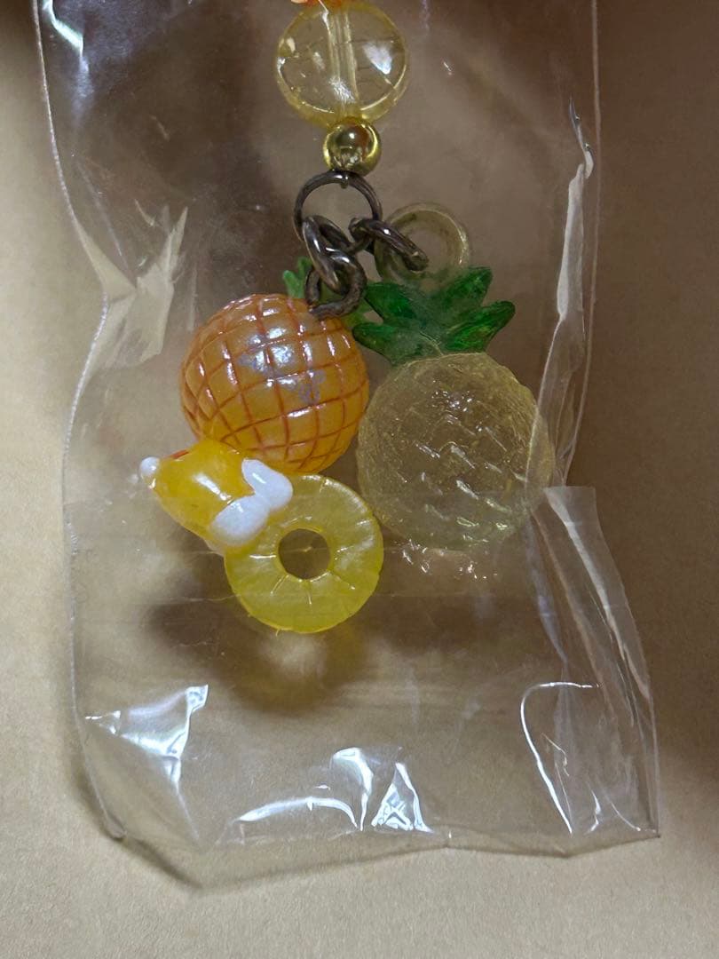 ご当地キティ　沖縄限定　パイナップル　レア