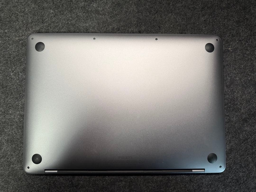m1 MacBook Pro スペースグレー