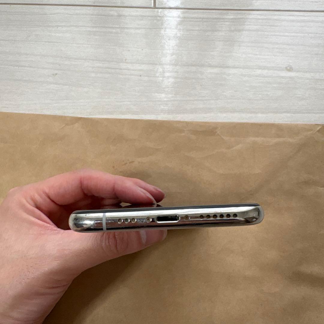 iPhoneXs 64GB シルバー