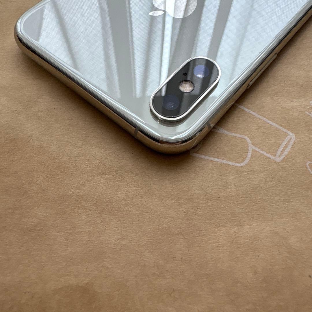 iPhoneXs 64GB シルバー