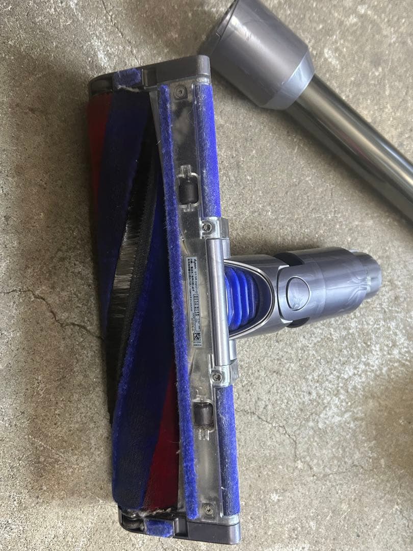 Dyson Digital Slim Fluffy SV18 中古現状保管品